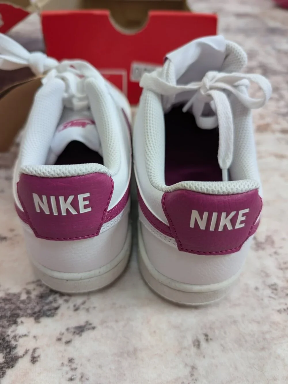 NWT Nike Court Vision Low Women’s Size 6 – White/Plum – Tags & Box